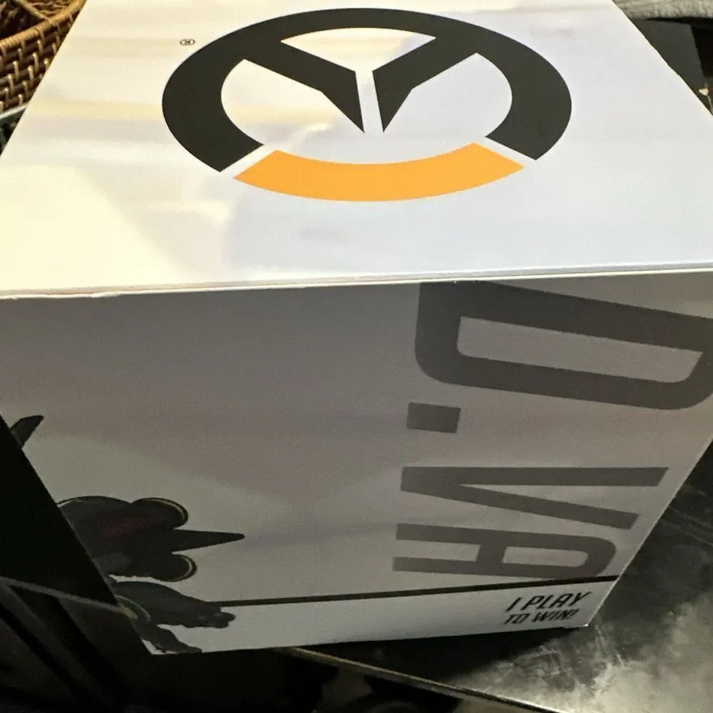 Blizzard‎ Gear Merchandise Overwatch Carbon Fiber D.Va With Meka